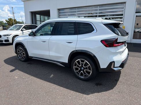 Used 2023 BMW X1 xDrive28i w/ Convenience Package AWD/4WD image 3