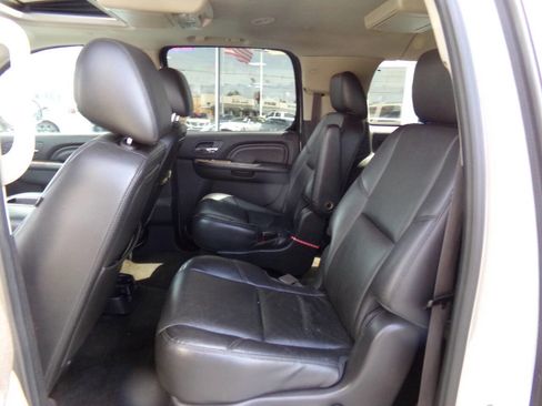 Used 2013 GMC Yukon XL Denali image 10