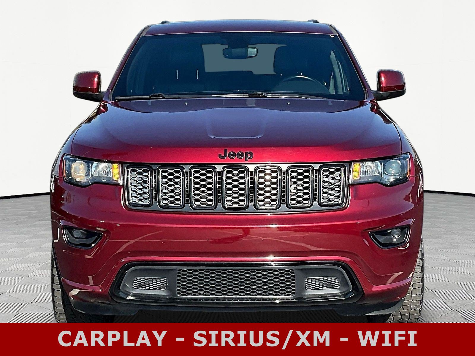 Used 2020 Jeep Grand Cherokee Altitude AWD/4WD image 2