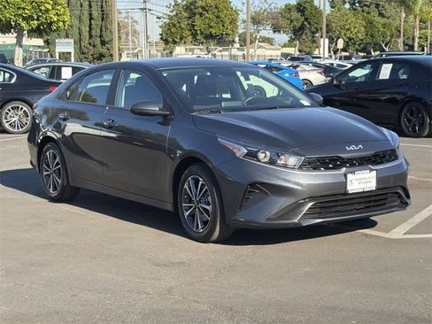 Used 2024 Kia Forte LXS image 8