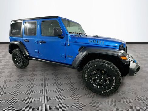 Used 2023 Jeep Wrangler Unlimited w/ Cold Weather Group AWD/4WD image 8