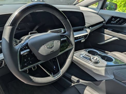 New 2026 Cadillac Optiq Luxury 1 AWD/4WD image 33
