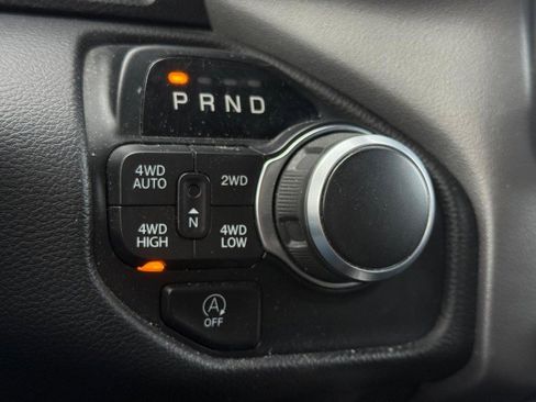 Used 2019 RAM 1500 Big Horn image 22