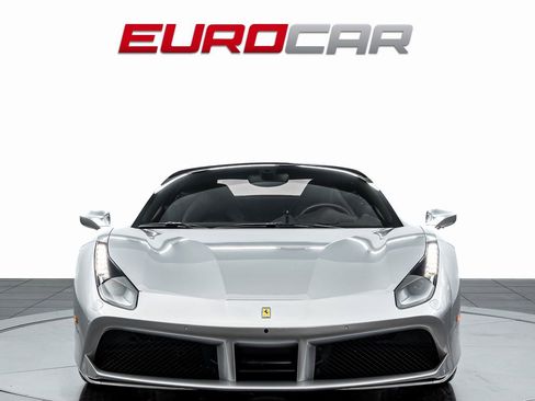 Used 2016 Ferrari 488 GTB image 8
