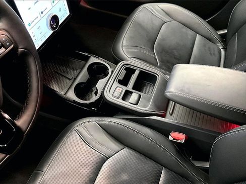 Used 2025 Ford Mustang Mach-E Premium image 8