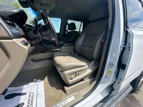 Used 2019 Chevrolet Tahoe LT RWD image 13