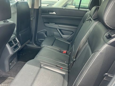 Used 2021 Volkswagen Atlas SE w/ Towing Package AWD/4WD image 18