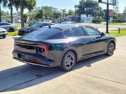 New 2026 Kia K4 FWD image 6