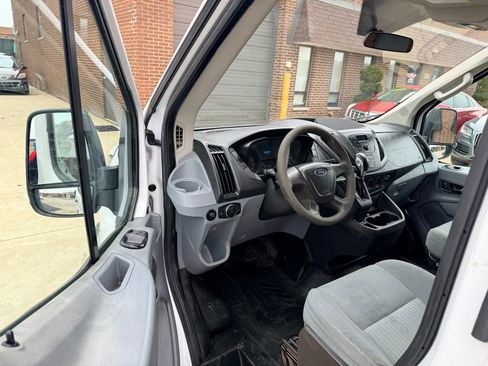Used 2015 Ford Transit 250 130 Medium Roof image 10