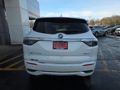 Used 2024 Buick Enclave Avenir w/ Avenir Technology Package image 4