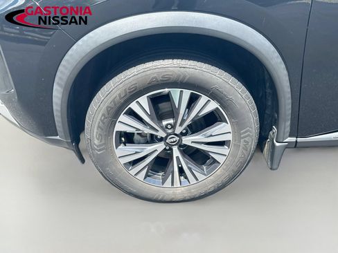 Used 2022 Nissan Rogue SV FWD image 35