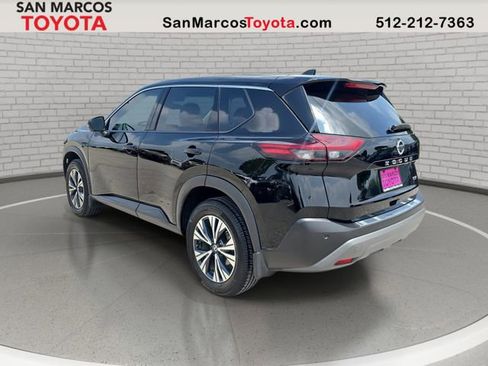Used 2021 Nissan Rogue SV FWD image 8