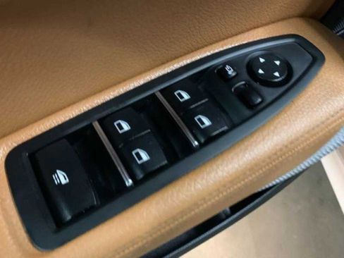 Used 2018 BMW M240i Convertible image 28