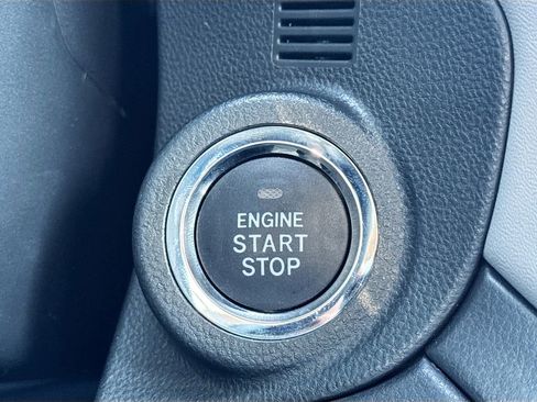 Used 2025 Subaru Outback Premium image 21