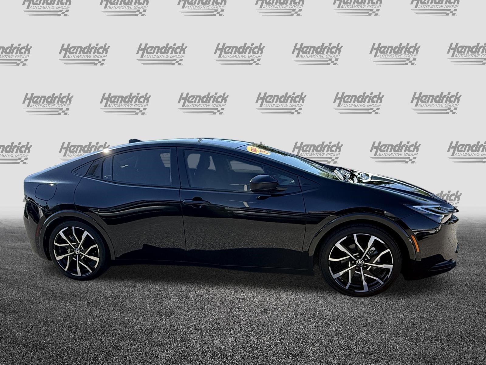 Used 2024 Toyota Prius Prime FWD image 11