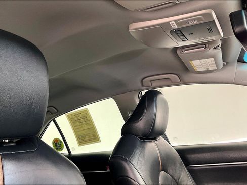 Used 2018 Toyota Camry XLE image 24