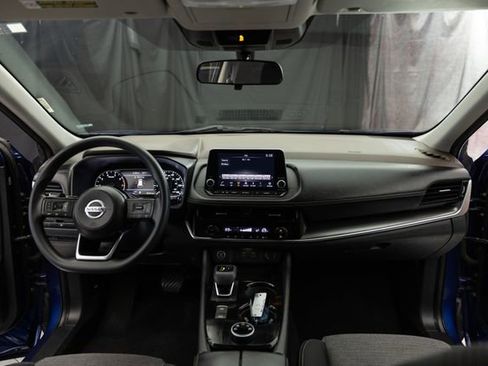 Used 2021 Nissan Rogue SV AWD/4WD image 19