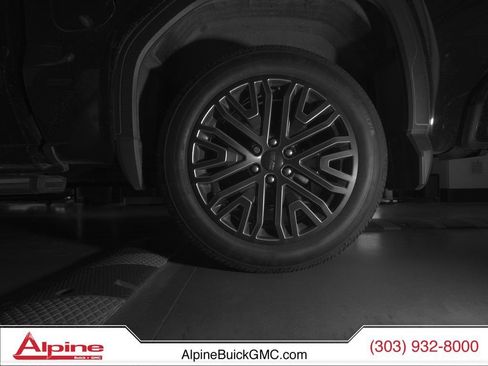 Used 2022 GMC Sierra 1500 Denali Ultimate AWD/4WD image 11