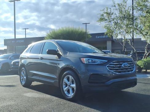 Used 2020 Ford Edge SE image 8