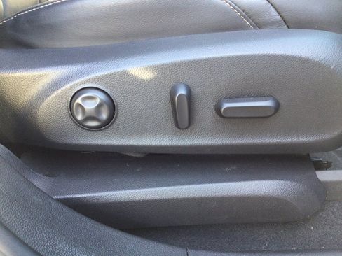 Used 2016 Buick Envision Premium AWD/4WD image 25