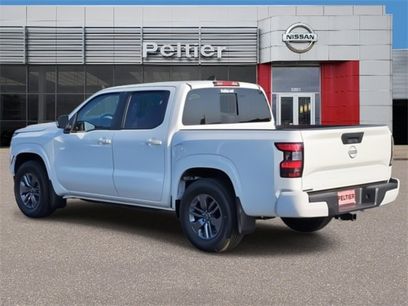 New 2025 Nissan Frontier SV w/ SV Convenience Package