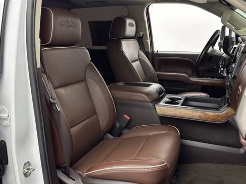 Used 2017 Chevrolet Silverado 3500 High Country w/ Duramax Plus Package image 36