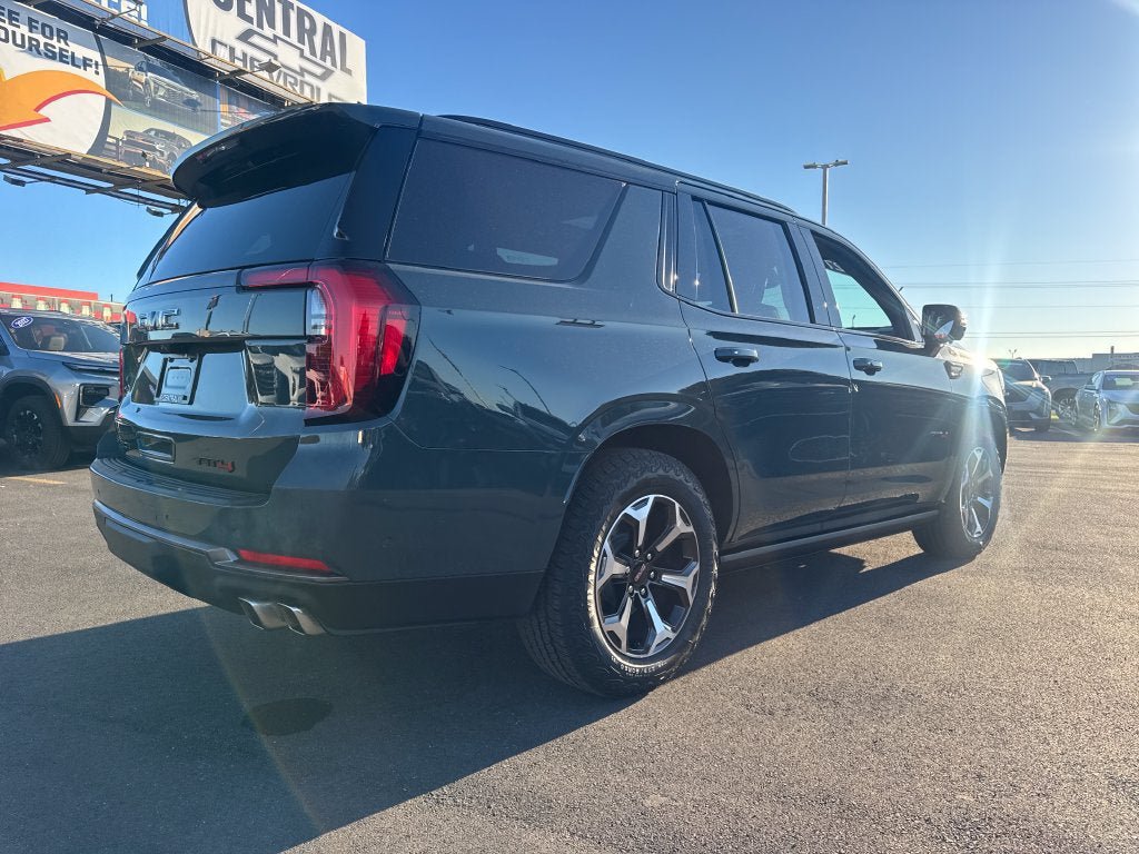 Used 2026 GMC Yukon AT4 Ultimate w/ LPO, Floor Liner Package AWD/4WD image 8