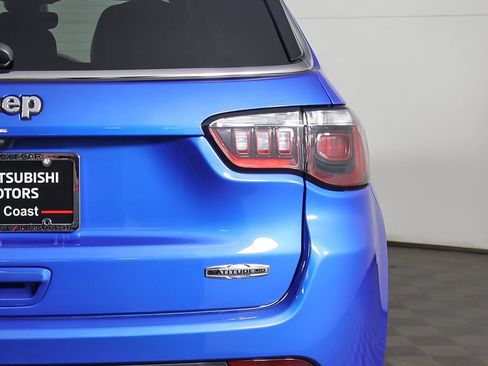 Used 2024 Jeep Compass Latitude image 15