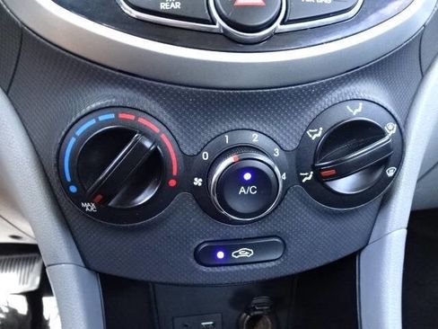 Used 2014 Hyundai Accent GLS w/ Option Group 2 image 35
