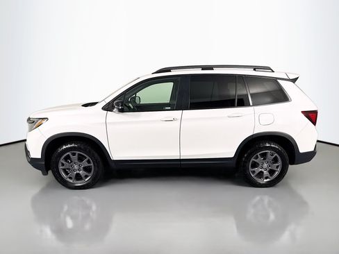 Certified 2024 Honda Passport TrailSport image 8