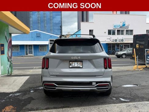 Used 2023 Kia Sorento EX w/ Panoramic Sunroof Package FWD image 6