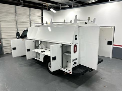 Used 2020 GMC Savana 3500 w/ Power Convenience Package image 47