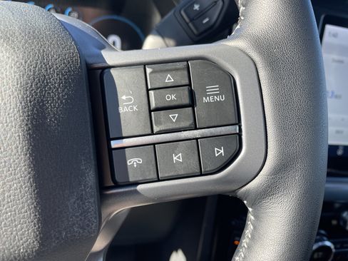 Used 2021 Ford F150 Lariat image 34