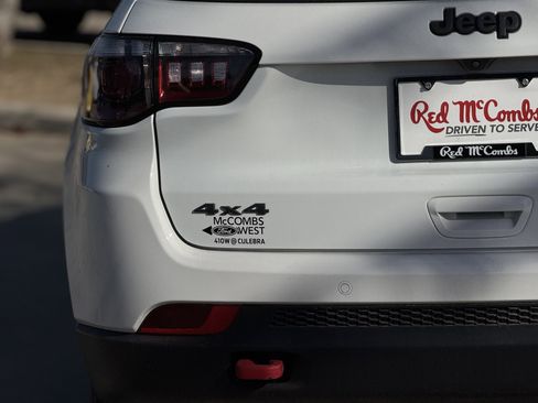 Used 2024 Jeep Compass Trailhawk image 7