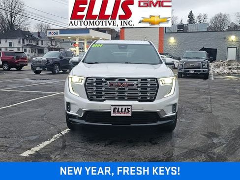 Used 2024 GMC Acadia Denali w/ Super Cruise Package image 3