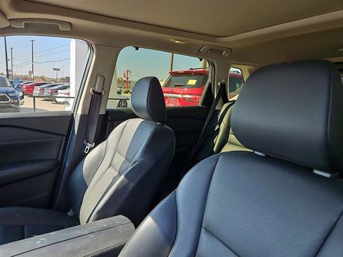 Used 2024 Nissan Rogue SV w/ SV Premium Package image 11