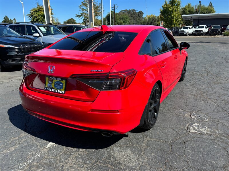 Used 2023 Honda Civic Sport image 5