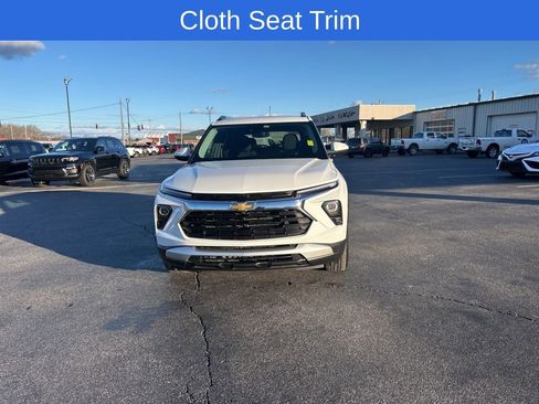 Used 2025 Chevrolet TrailBlazer LT image 9