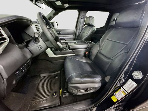 Used 2024 Toyota Tundra Platinum AWD/4WD image 14
