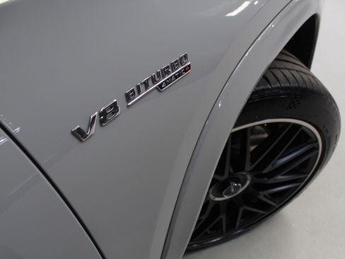 Used 2025 Mercedes-Benz GLS 63 AMG 4MATIC image 19