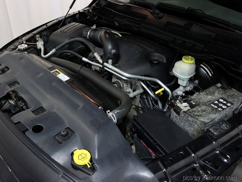 Used 2017 RAM 1500 Rebel w/ Luxury Group image 35