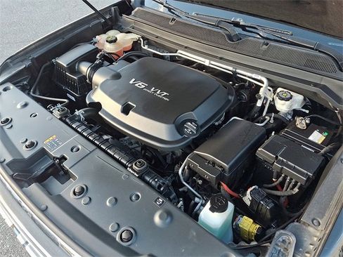 Used 2018 GMC Canyon SLE w/ SLE Convenience Package image 27