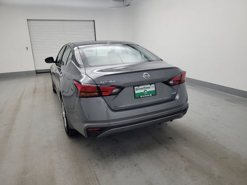 Used 2019 Nissan Altima 2.5 S AWD/4WD image 6