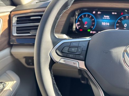 New 2026 Volkswagen Atlas SE FWD image 35