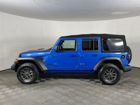 Used 2024 Jeep Wrangler Sport S image 3