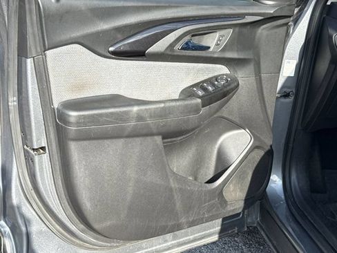 Used 2021 Chevrolet TrailBlazer LS FWD image 13