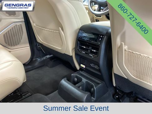 Used 2024 Jeep Grand Cherokee L Limited AWD/4WD image 41