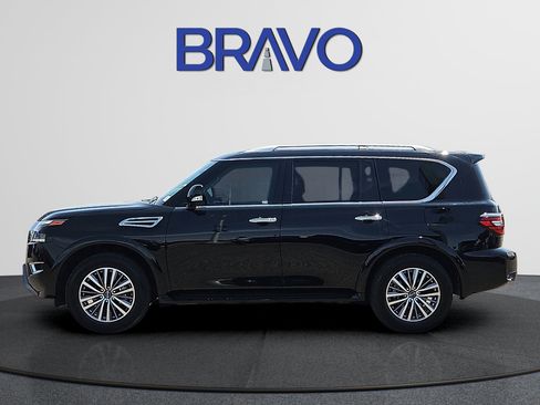 Used 2024 Nissan Armada SL AWD/4WD image 2