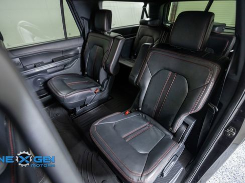 Used 2023 Ford Expedition Max Limited AWD/4WD image 34