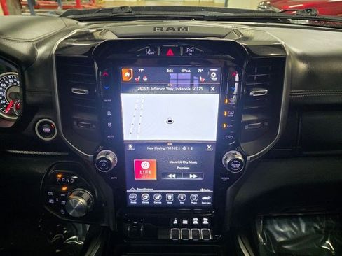 Used 2021 RAM 1500 Laramie AWD/4WD image 32